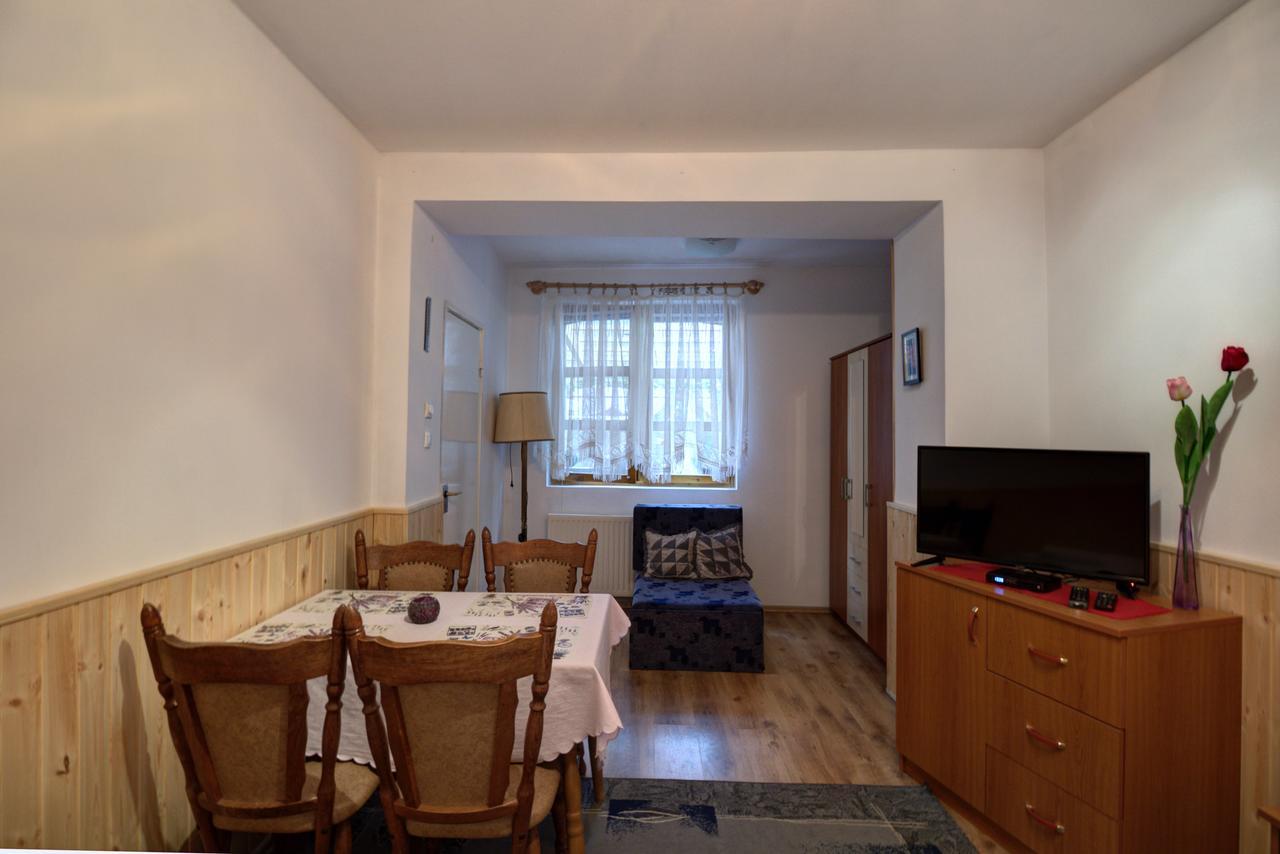 Oazis Apartman Eger Eksteriør bilde